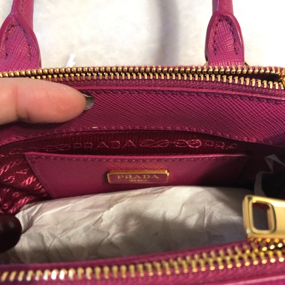 Prada crossbody bag - Picture 4 of 8